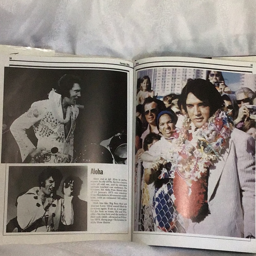 Elvis book - Picture 2 of 2
